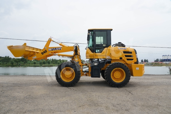 Mining 2.5 Ton Wheel Loader 1670-24 Tire 3500mm Dumping Height Large hub