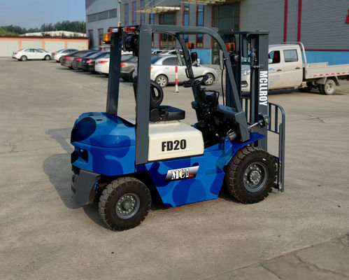 Ergonomische IC Diesel-Forklift Max.Fahrgeschwindigkeit bei voller Belastung 19 km/h