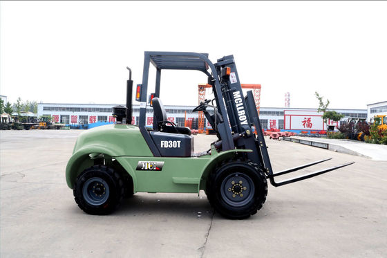 Gesamtbreite 1160 mm Stabile Plattform All-Terrain-Forklift-LKW Freiforkhöhe 100 mmSicher